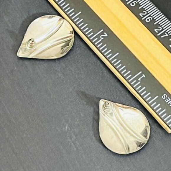 Vintage Enamel Apricot Silver Tone Pierced Lady Bug Shape Earrings 4263 - Picture 4 of 6